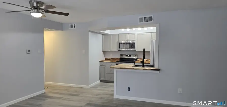 90 Crown Knoll Court #APT 136, Groton, CT 06340 - #3