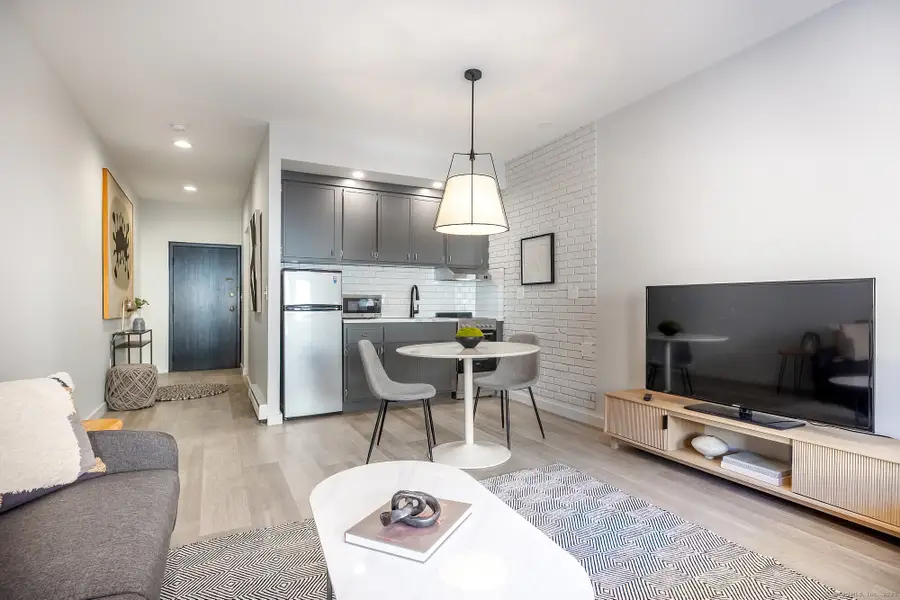 94 Washington Street #APT 6, Norwalk, CT 06854 - #3