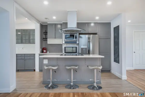 20 Dorothy Street, Milford, CT 06460