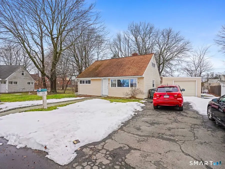 69 Seaver Circle, Bridgeport, CT 06606 - #2