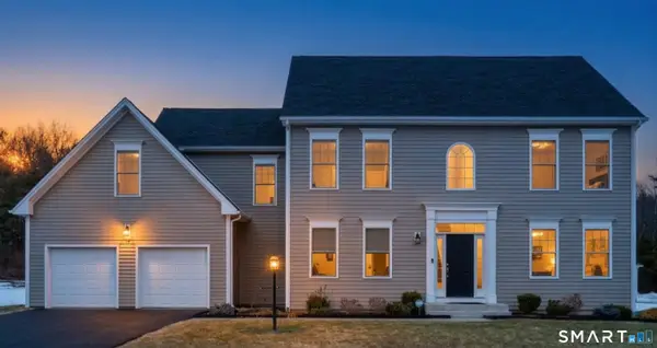 79 Cambridge Court #79, Simsbury, CT 06070