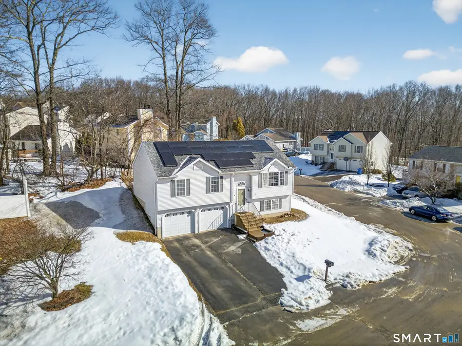 19 Running Brook Drive, Waterbury, CT 06704 - #2