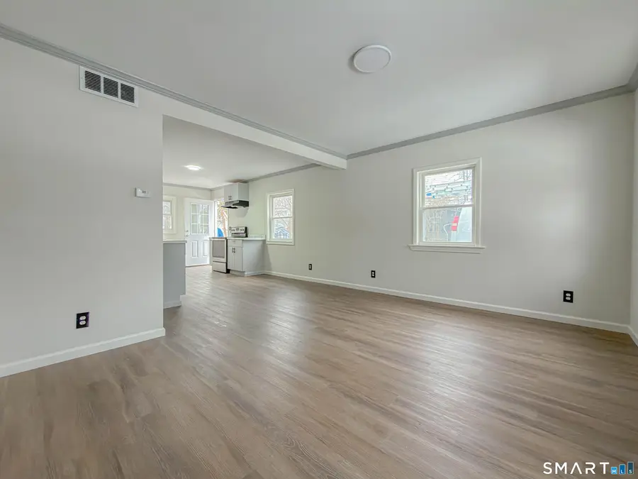 21 Skipper Street, New Britain, CT 06053 - #3