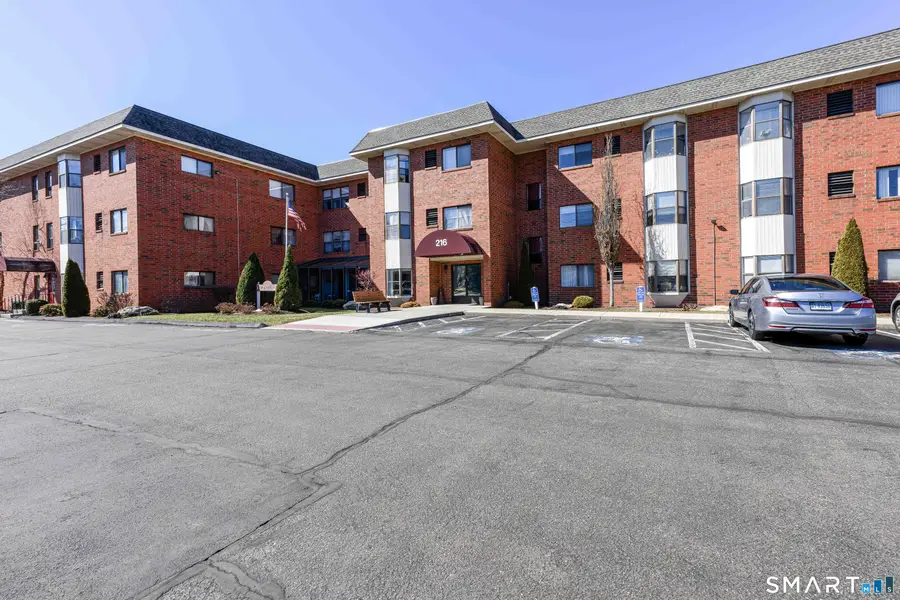 216 Quinnipiac Avenue #APT 210, North Haven, CT 06473 - #2