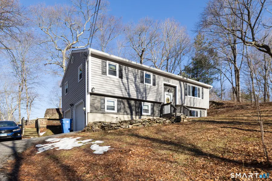33 Kings Highway, Shelton, CT 06484 - #2