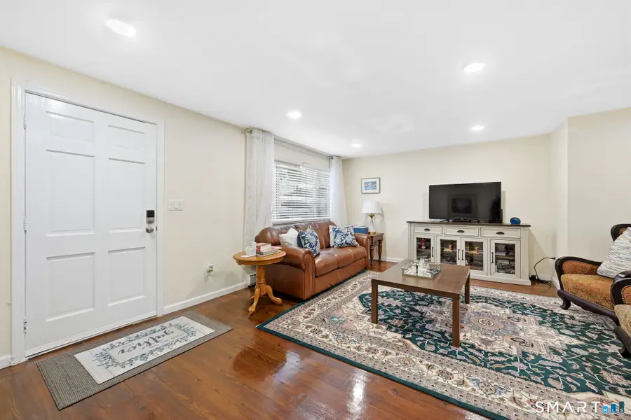 8 Barnstable Lane, Stamford, CT 06907 - #3