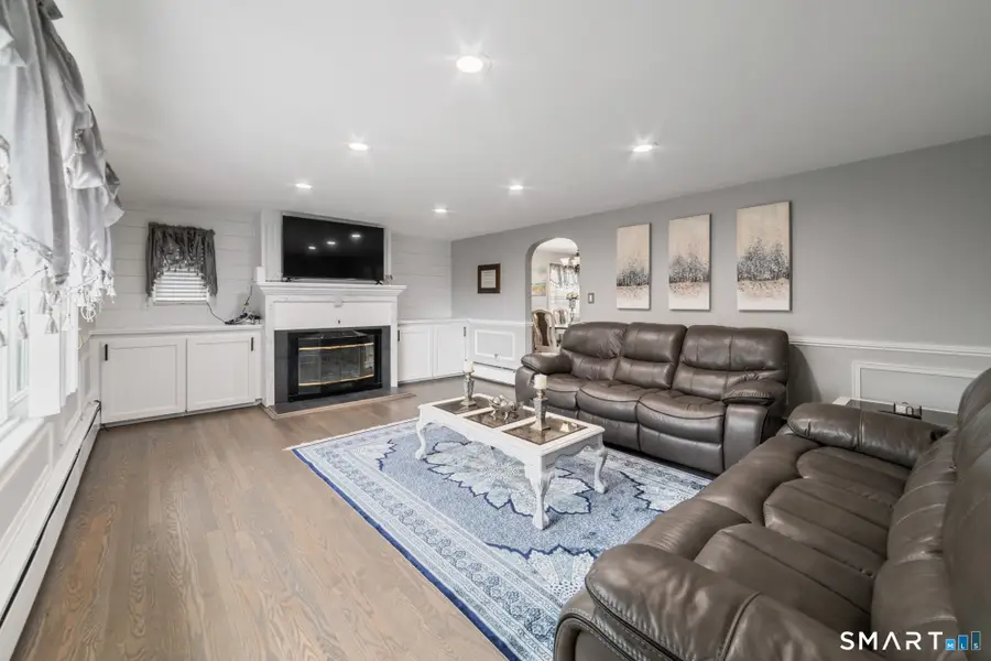 61 Clearview Circle, Naugatuck, CT 06770 - #2