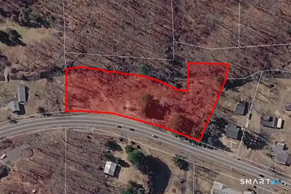 543 Oxford Road, Oxford, CT 06478