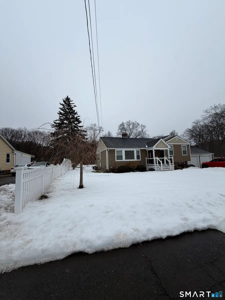 19 Gloria Place, East Haven, CT 06512 - #3