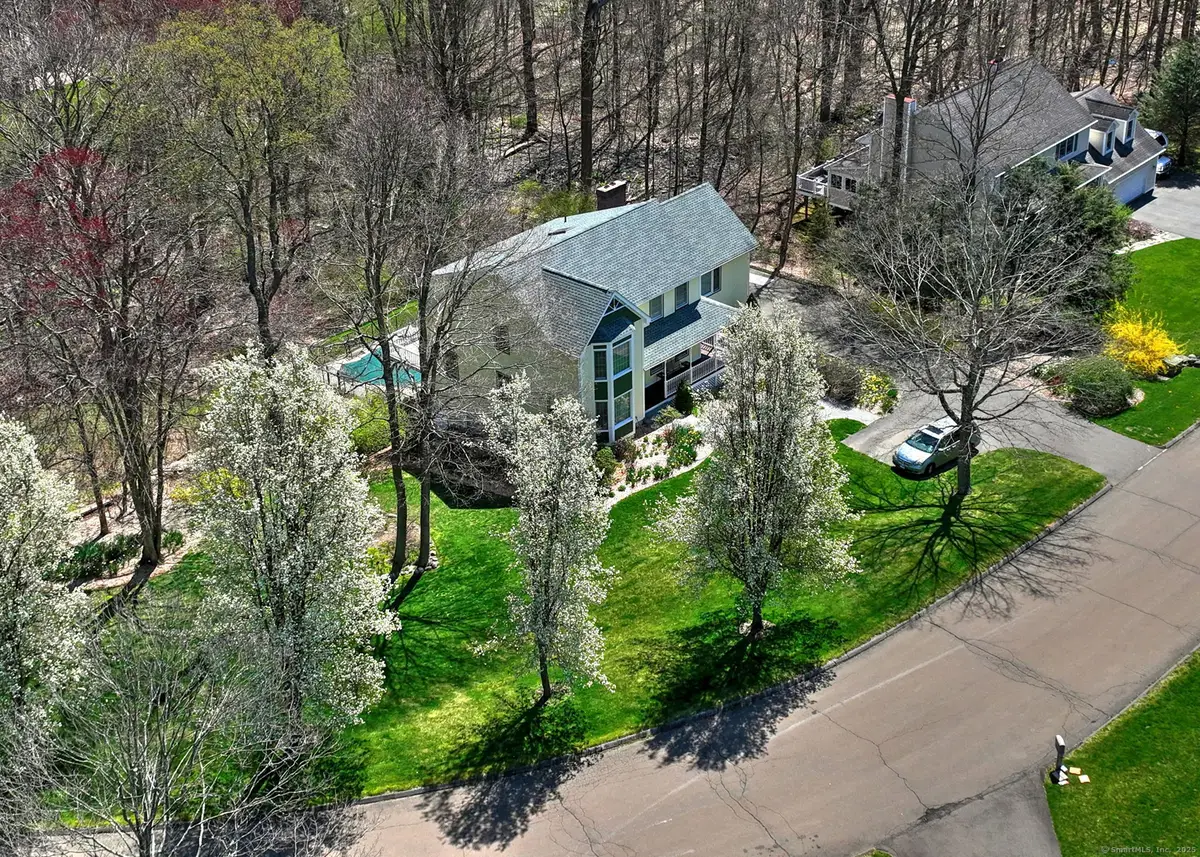 920 Green Circle, Orange, CT 06477 - #1