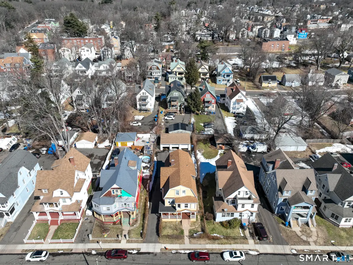 431 Edgewood Street, Hartford, CT 06112 - #1