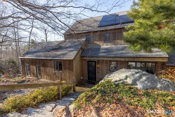 16 Navy Lane, Essex, CT 06426