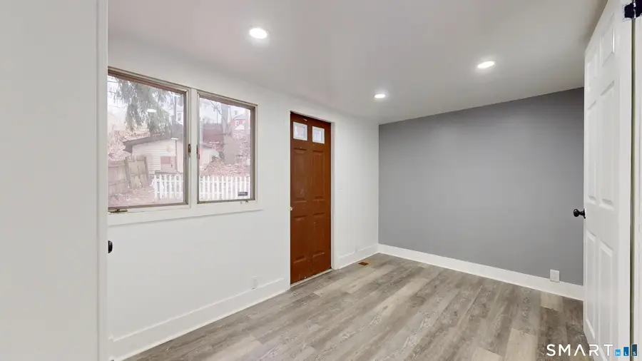 30 Pond Street, Naugatuck, CT 06770 - #3