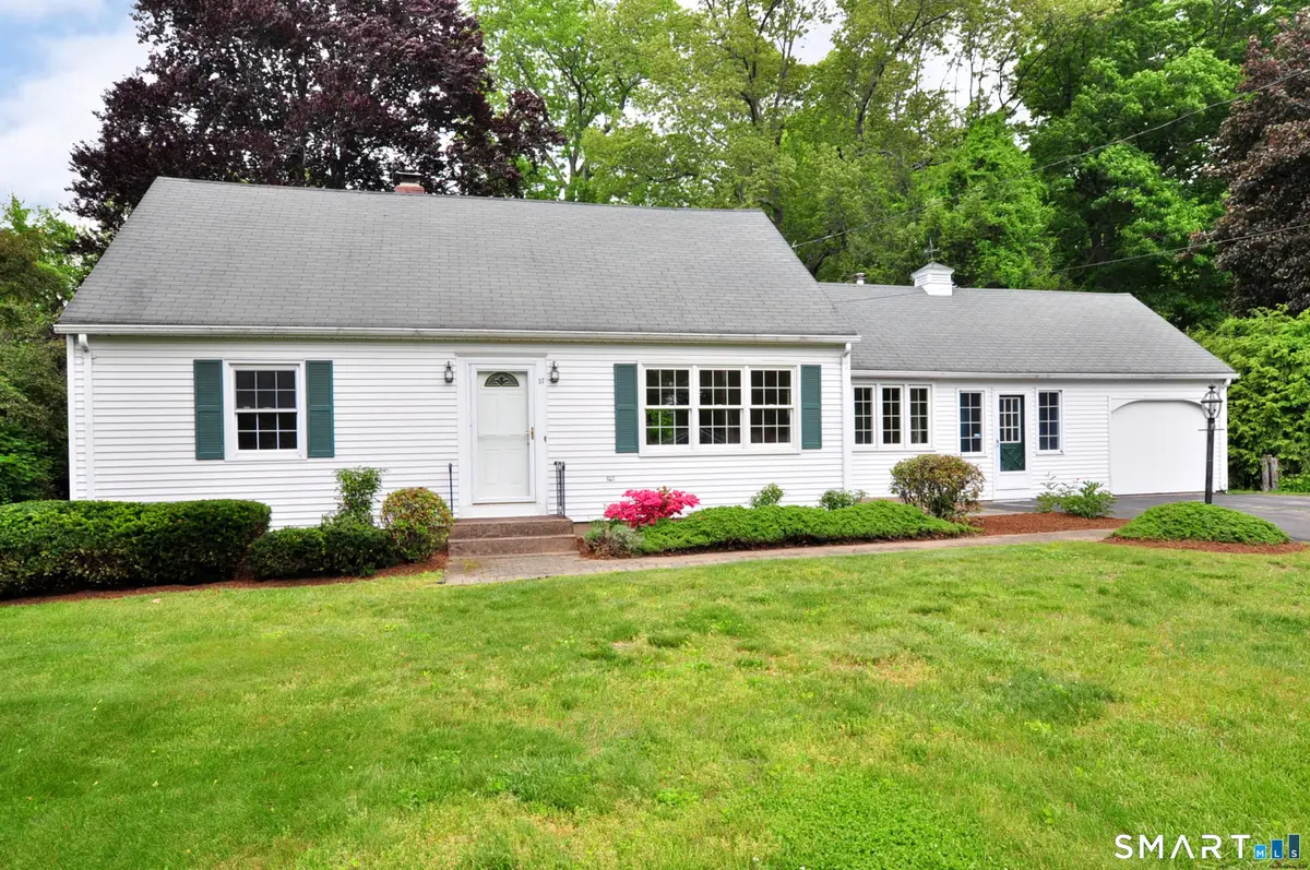 37 Pilgrim Drive, Windsor, CT 06095 - #1