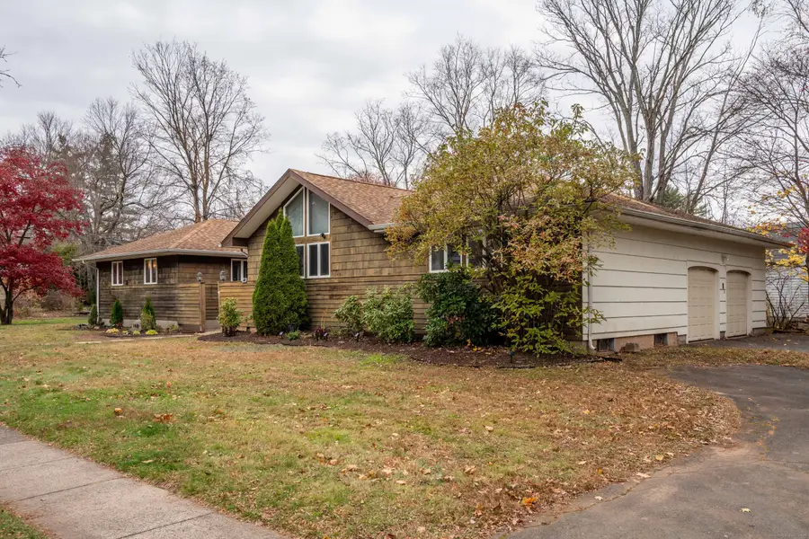 148 King Philip Drive, West Hartford, CT 06117 - #2