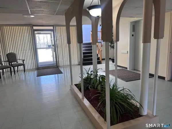 70 Grove Hill Street #APT 2G, New Britain, CT 06052