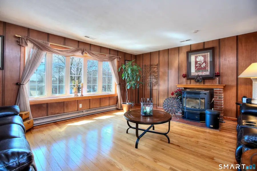 34 Richard Circle, Stratford, CT 06614 - #3