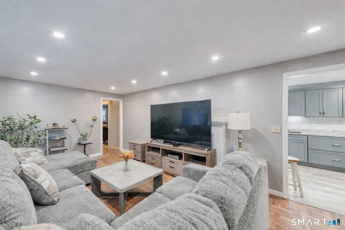 40 Cottage Grove Circle, Bloomfield, CT 06002 - #1