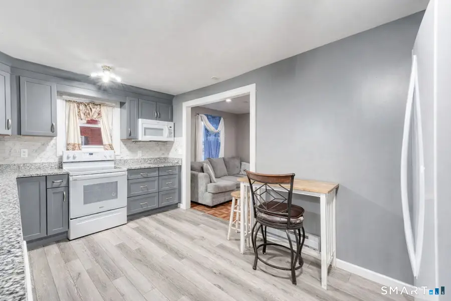 40 Cottage Grove Circle, Bloomfield, CT 06002 - #3