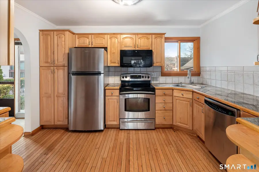 135 Courtland Avenue #APT 13, Stamford, CT 06902 - #2