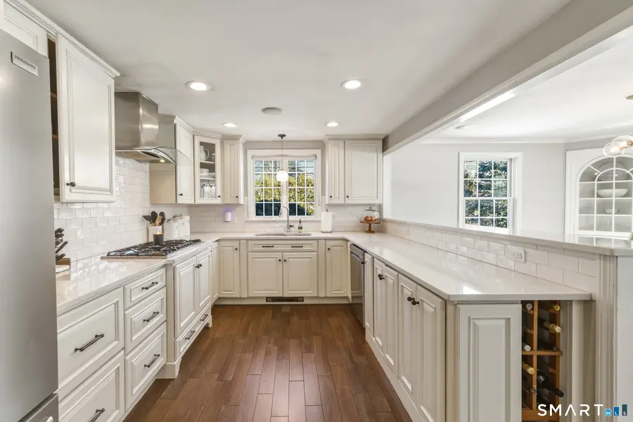 4 Wyndwood Road, West Hartford, CT 06107 - #3