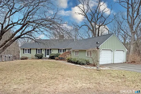 10 Cove Hill Road, Essex, CT 06426