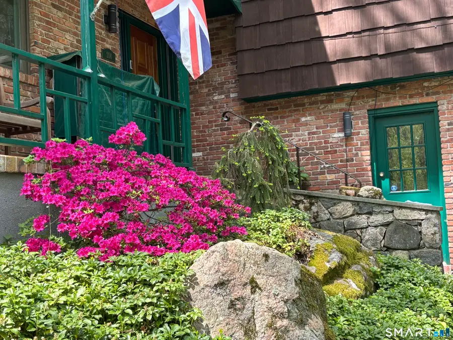 208 Cascade Road, Stamford, CT 06903 - #2