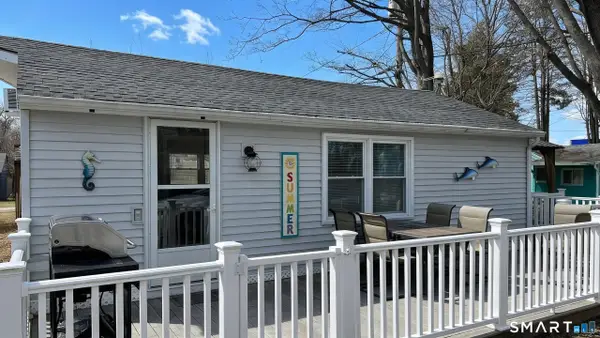 16 North Street, Madison, CT 06443