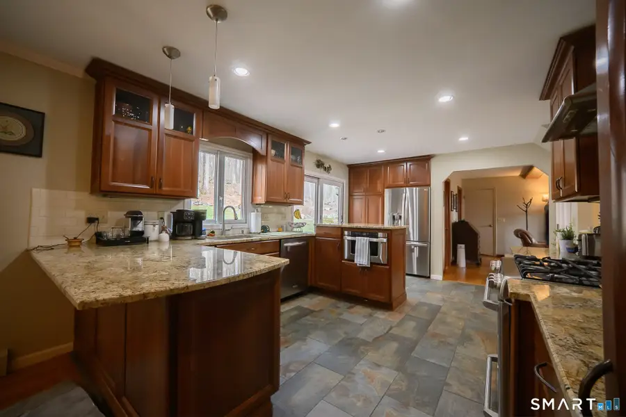 3 Old Dodgingtown Road, Bethel, CT 06801 - #2