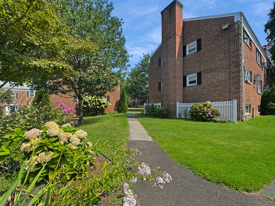 104 Strawberry Hill Avenue #2, Stamford, CT 06902 - #2