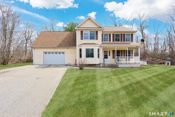 18 Bob White Way, Plainfield, CT 06354