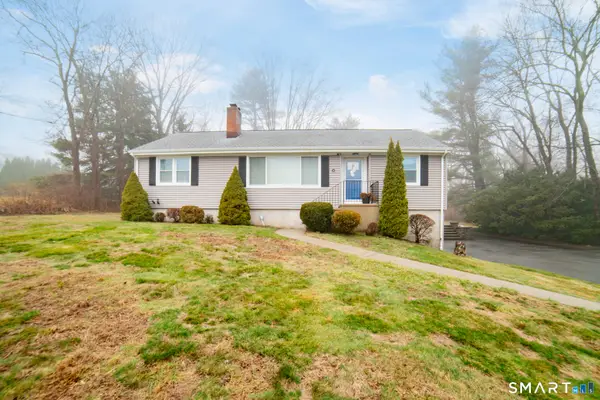 11 Whalley Road, Trumbull, CT 06611