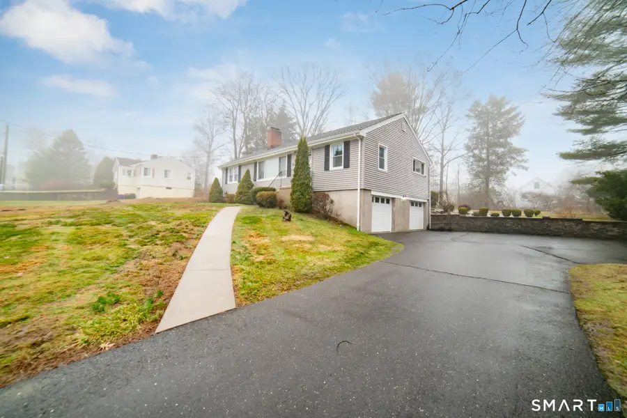 11 Whalley Road, Trumbull, CT 06611 - #3