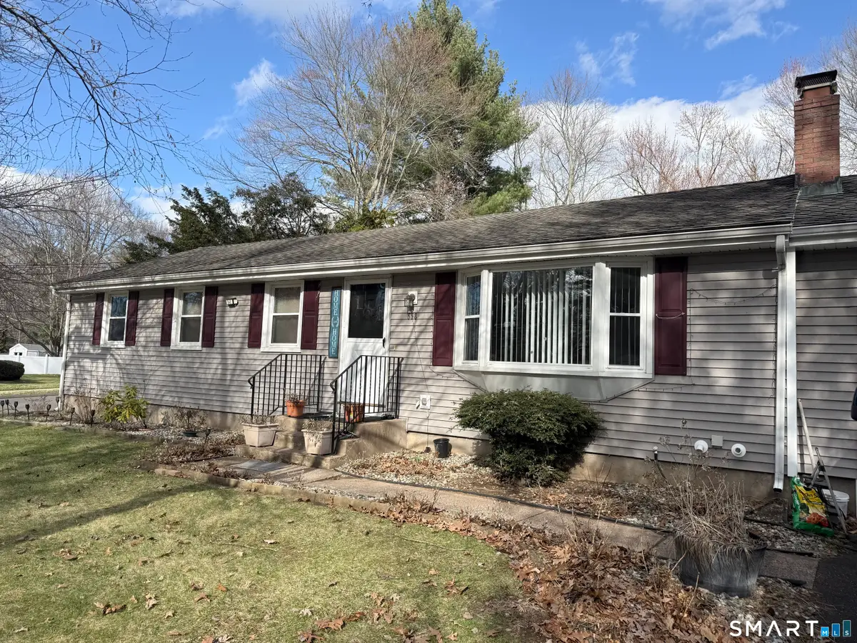 558 Oak Street, East Hartford, CT 06118 - #1