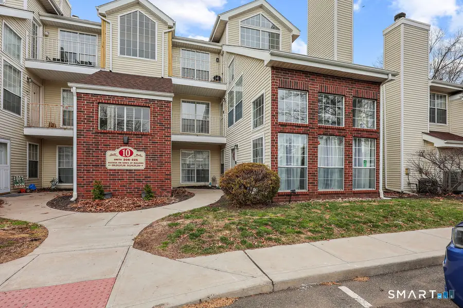 215 Carriage Crossing Lane #215, Middletown, CT 06457 - #2