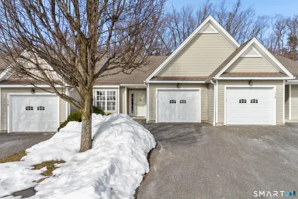 177 Julia Court #177, Newtown, CT 06482