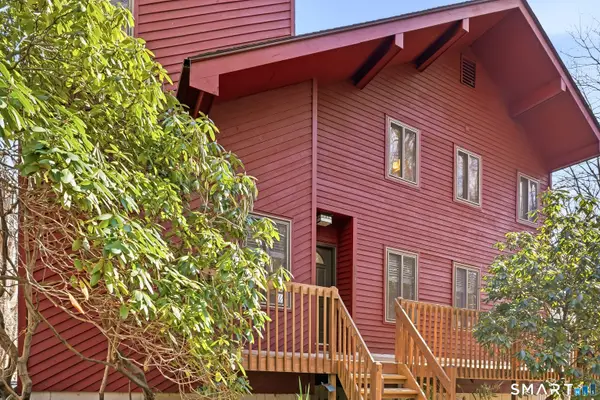 136 Hoyts Hill, Bethel, CT 06801