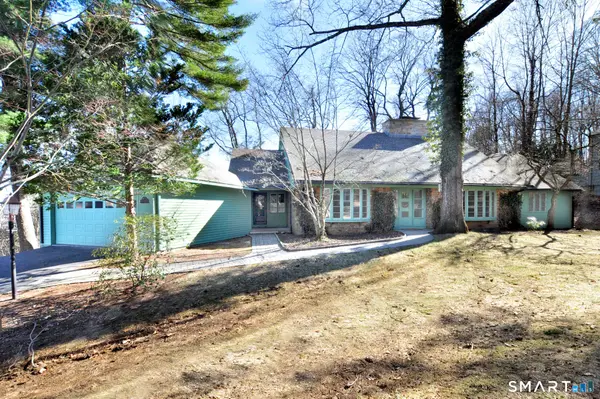 50 Beechtree Lane, West Hartford, CT 06107