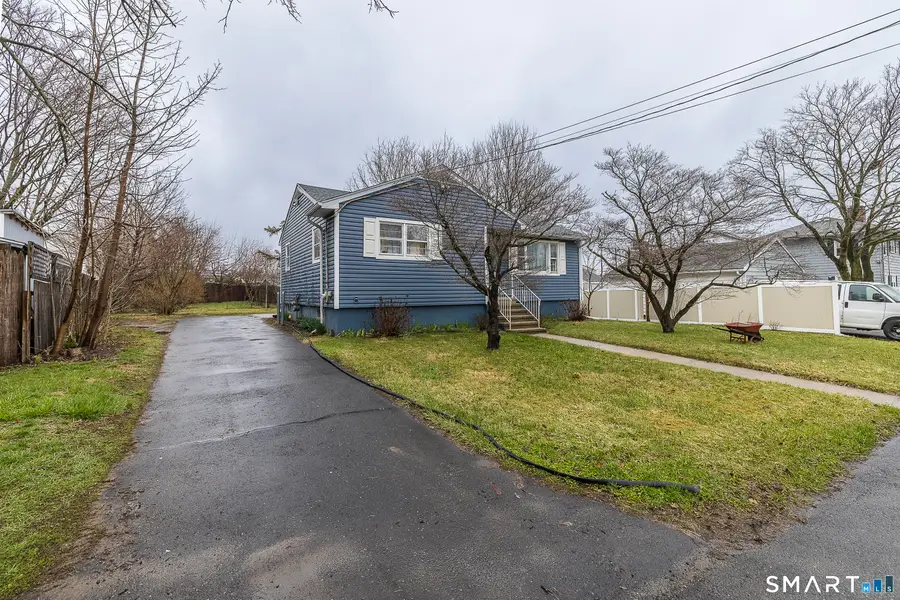 130 Holroyd Street, Bridgeport, CT 06606 - #2