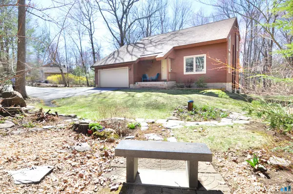 19 West Woods Road, Burlington, CT 06013