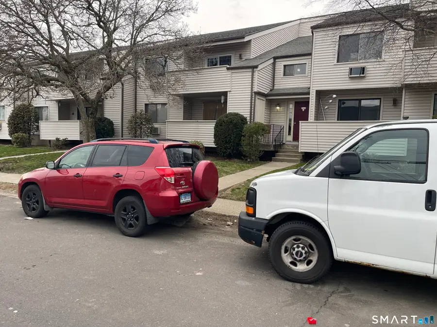 252 Harlem Avenue #C4, Bridgeport, CT 06606 - #2