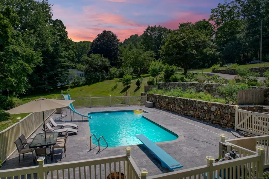 11 Ariel Road, Woodbridge, CT 06525 - #3