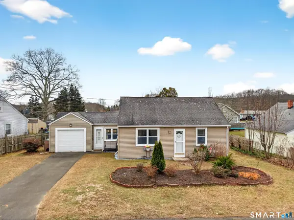 6 Slocum Drive, East Lyme, CT 06357