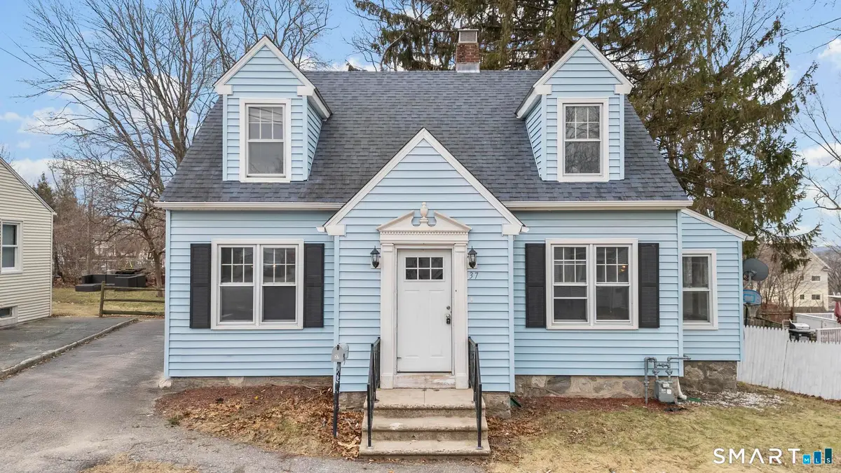 37 Byrneside Avenue, Waterbury, CT 06704 - #1