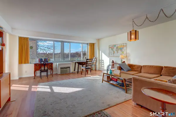 100 York Street #5B, New Haven, CT 06511