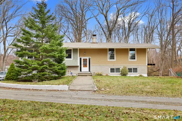 36 North Street, Trumbull, CT 06611