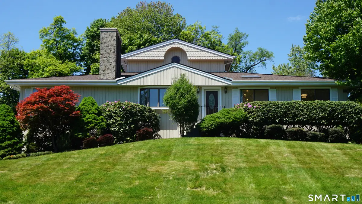 223 Sterling Road, Trumbull, CT 06611 - #1