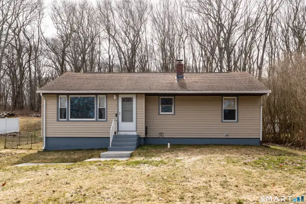 27 Linda Avenue, Montville, CT 06382