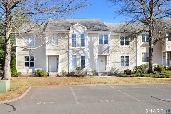 207 Country Club Court #207, Rocky Hill, CT 06067