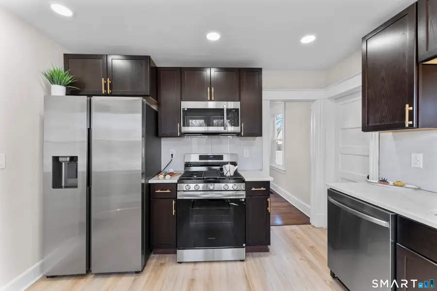 30 Oakwood Street, East Hartford, CT 06108 - #2